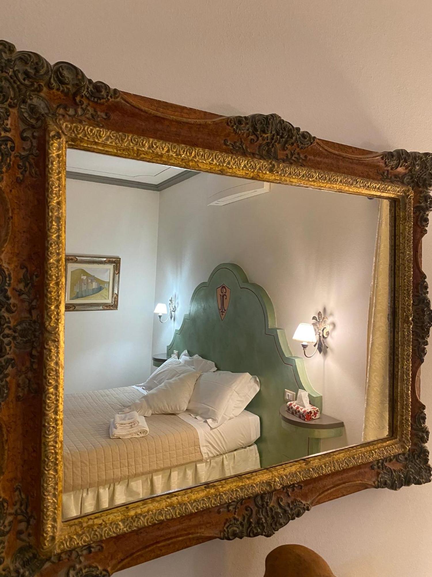 Palazzo Mari Suite & Rooms B&B Montevarchi Exteriör bild