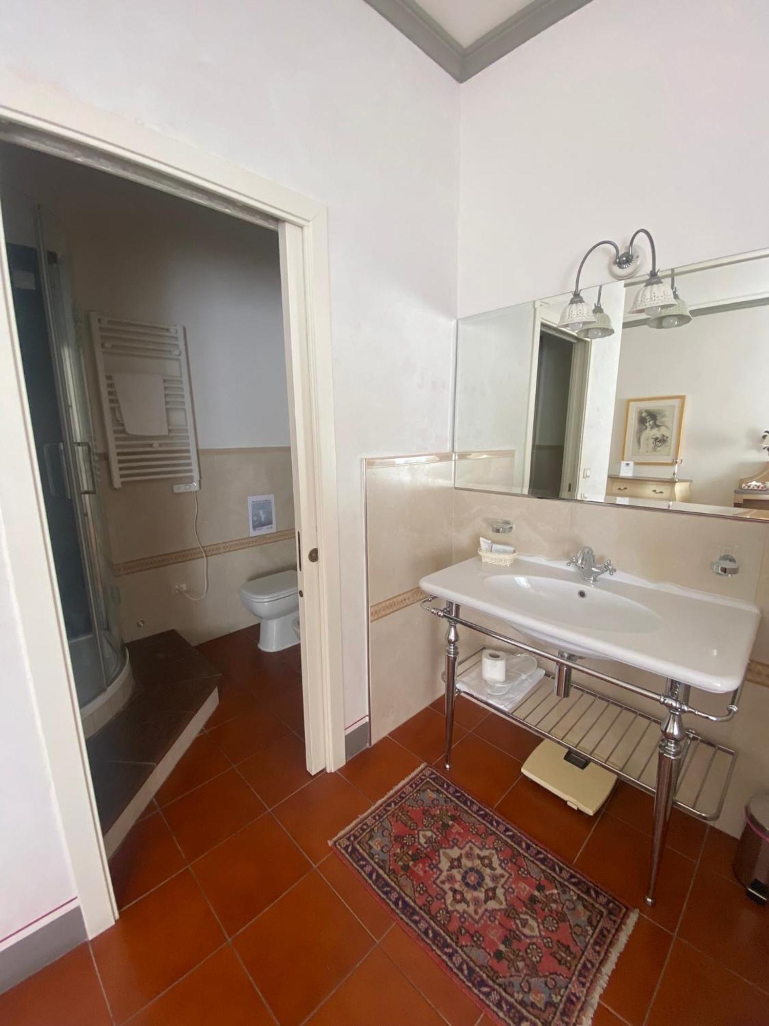 Palazzo Mari Suite & Rooms B&B Montevarchi Exteriör bild