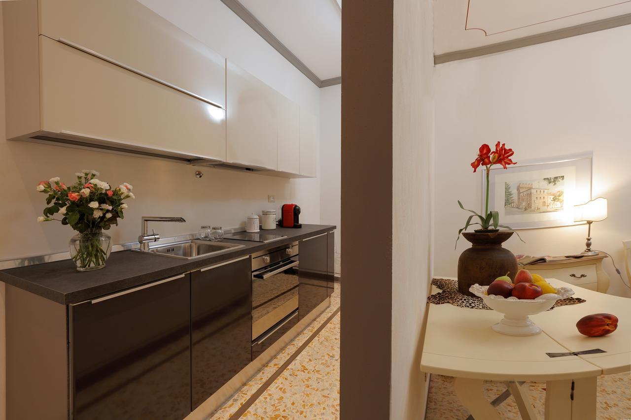 Palazzo Mari Suite & Rooms B&B Montevarchi Exteriör bild